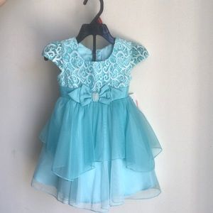 Jona Michelle Aqua lace dress